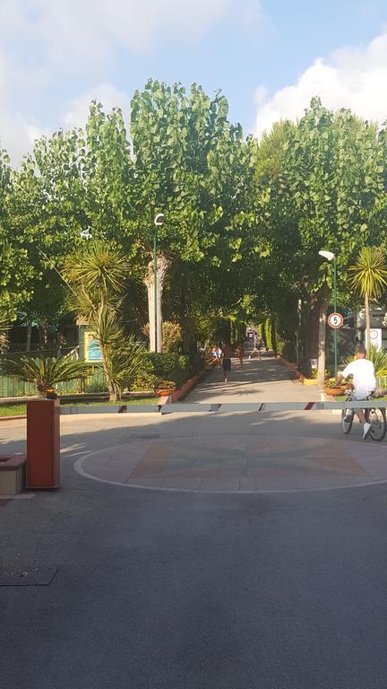 Camping Poseidonia Πέστουμ Εξωτερικό φωτογραφία